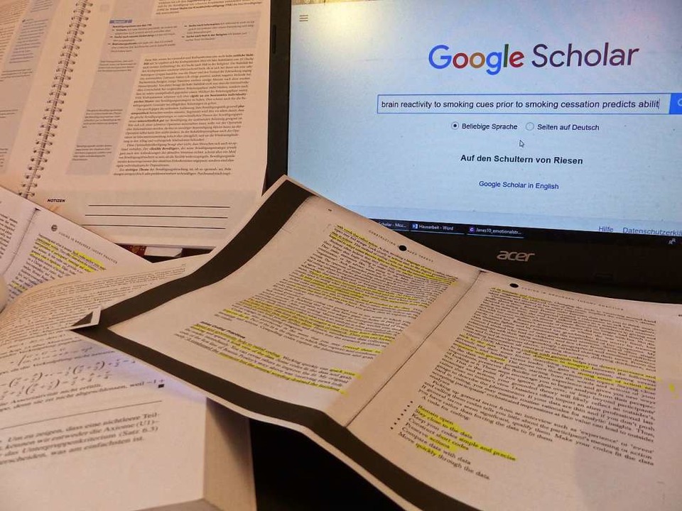Google Scholar ist ein mächtiges Instr...teratur für eine Hausarbeit zu suchen.  | Foto: Claudia Förster