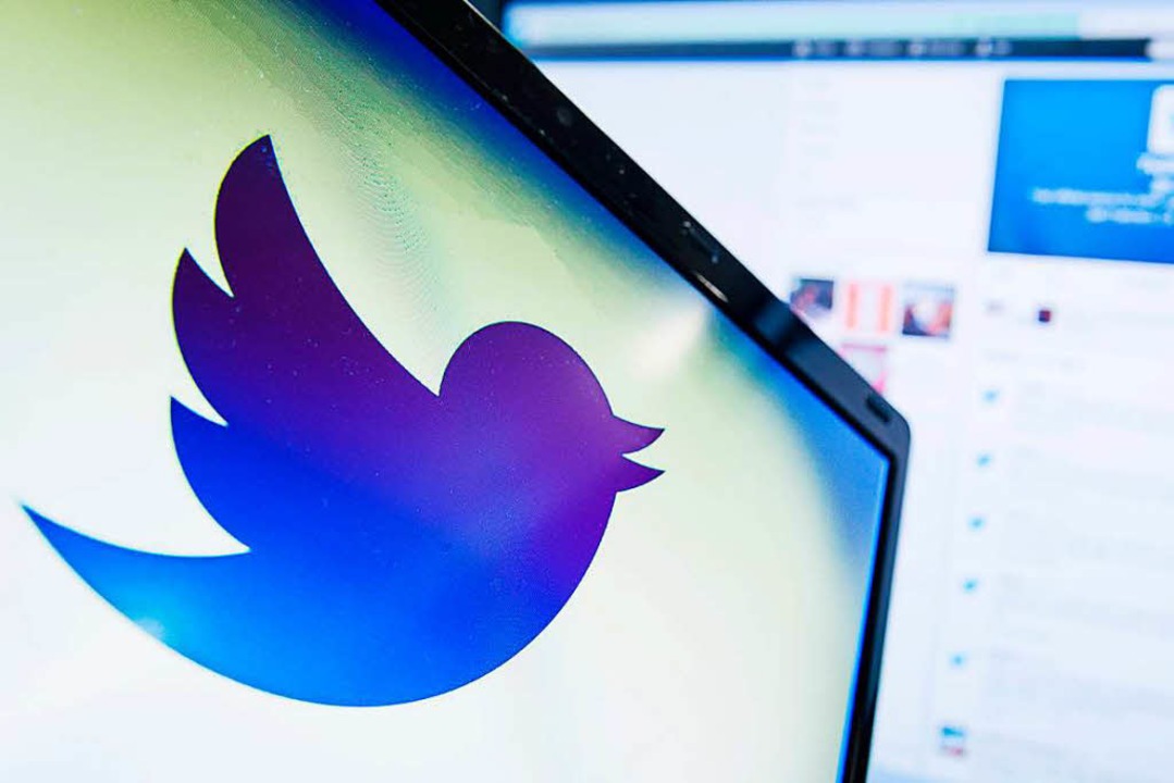 Der Kurznachrichtendienst Twitter hatt...20; geblockt und einen Tweet gelöscht.  | Foto: AFP
