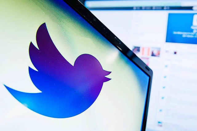 Der Kurznachrichtendienst Twitter hatt...20; geblockt und einen Tweet gelscht.  | Foto: AFP