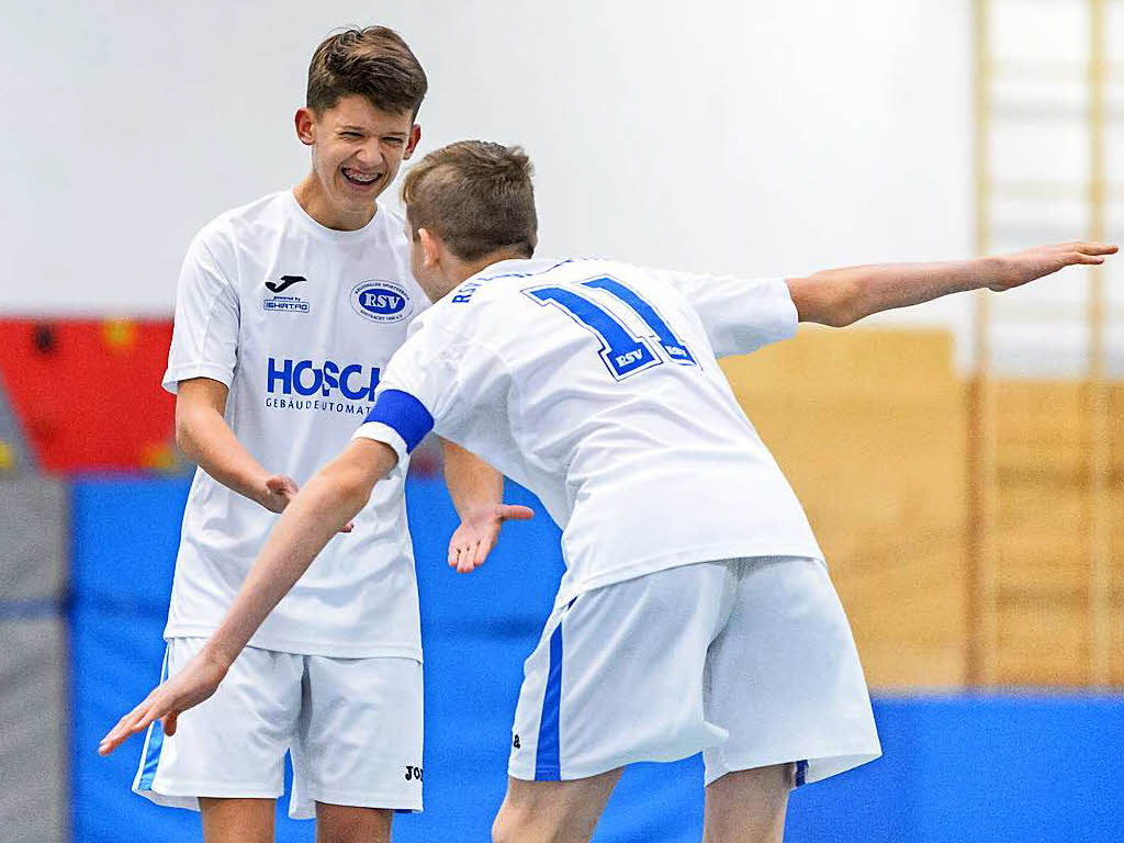 Drei Tage lang spielten die Jugendteams beim Hallenmasters des SV Schopfheim. Clubs von Weil ber Lrrach, das Wiesental und bis in den Klettgau waren vertreten.