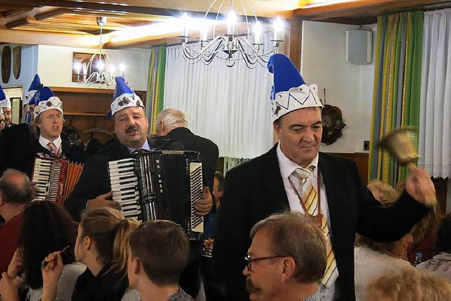 Zum Auftakt der Hauptversammlung der P...besetzten Saal im Gasthaus Kranz ein.   | Foto: Erhard Morath