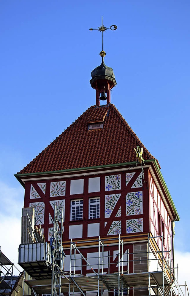 Brunlingens Wahrzeichen erstrahlt in ...uf der Turmspitze funktioniert wird.    | Foto: Guy Simon