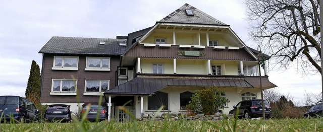Der Sassenhof im Adlerweg soll abgeris...em Gelnde Ferienwohnungen entstehen.   | Foto: Bury