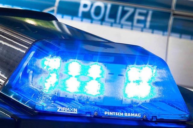 Junger Mann bedroht und beleidigt Polizeibeamten