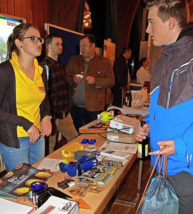 Ob bei der Firma Schmidt Hoch- und Tie...ern bei der Berufswahl helfen sollen.   | Foto: Claudia Renk