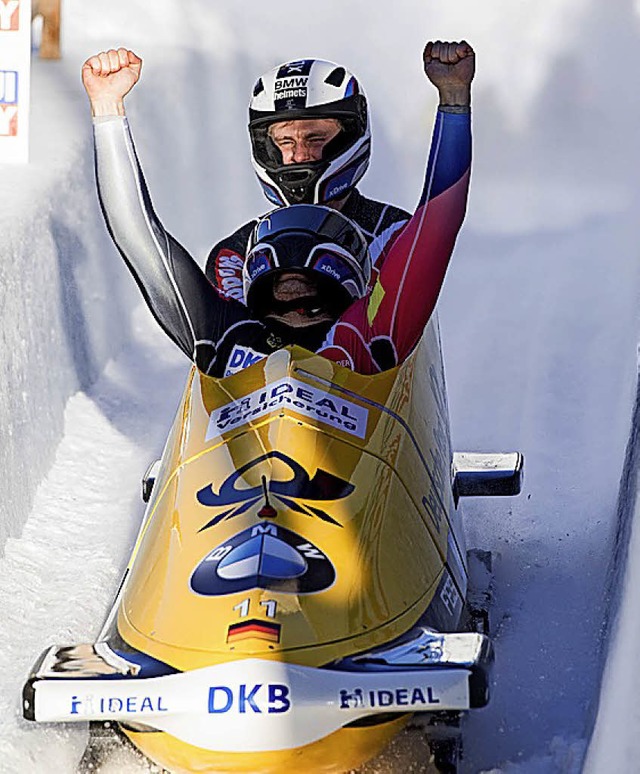 Zweiter Saisonsieg: Nico Walther und Christian Poser.   | Foto:  DPA