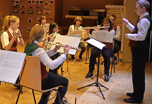 Das Holzregister hat die Hauptversammlung des Musikvereins musikalisch umrahmt.   | Foto: Christiane Sahli