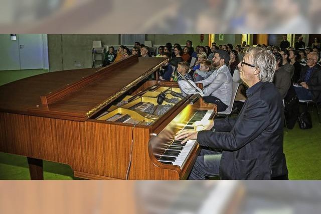 Dem Protagonisten musikalisch auf den Fersen