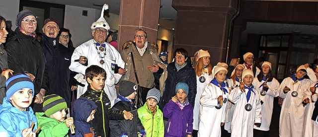 Schunkelnd geht es in die Fnfte Jahreszeit in Waldkirch.   | Foto: Bernd Fackler