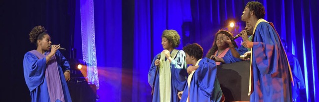 Mitreiende Arrangements und eine toll...phie: die Gospel Singers im Brgerhaus  | Foto: Ehrlich