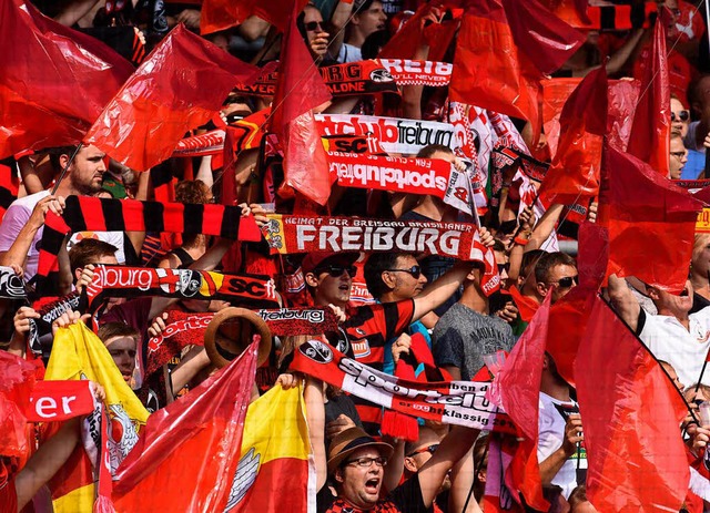 Immer mehr Menschen werden Mitglied beim SC Freiburg.  | Foto: Patrick Seeger