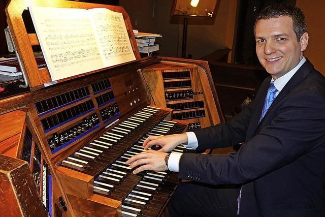 Andreas Mölder gestaltet die erste Orgelmusik zur Marktzeit im Fridolinsmünster Bad Säckingen