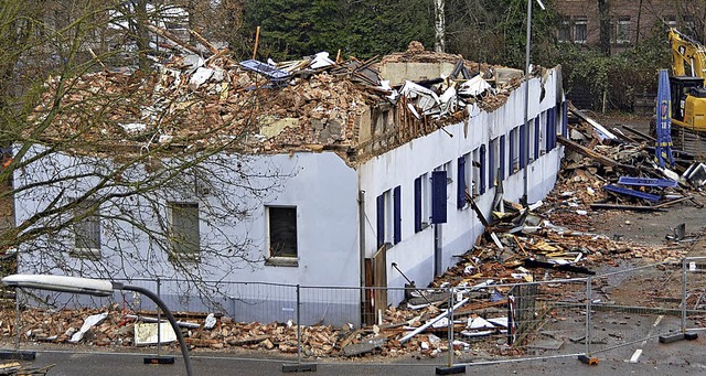 Die Bewohner des zerstrten Hauses in ...ern in der Lise-Meitner-Strae unter.   | Foto: Seller