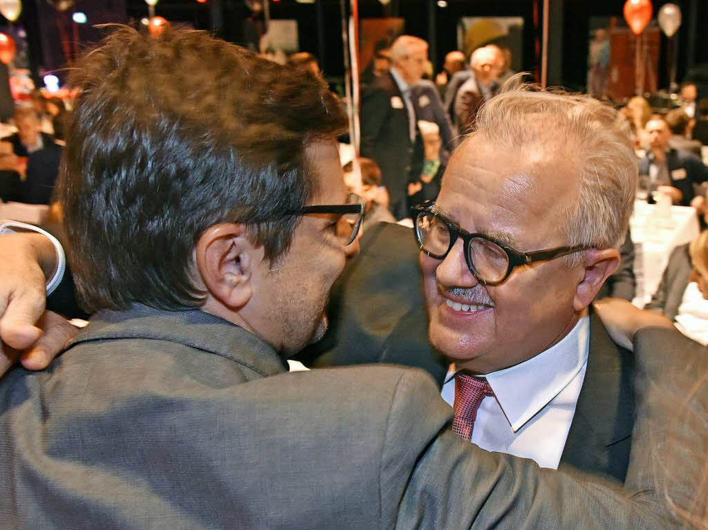 Ex-Pressesprecher Rudi Raschke mit SC-Prsident Fritz Keller.