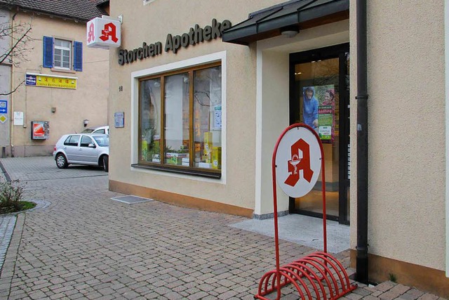 Schliet zum Monatsende: Die Storchen-Apotheke in Gottenheim.  | Foto: Mario Schneberg