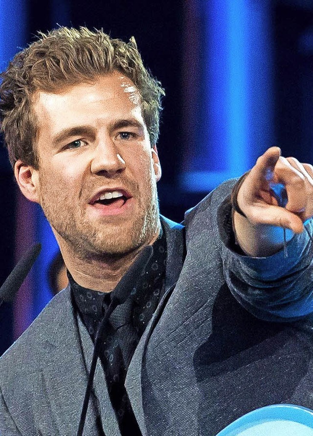 &#8222;Alles n bisschen schwierig grad...na&#8220; in Luke Mockridges Programm.  | Foto: dpa