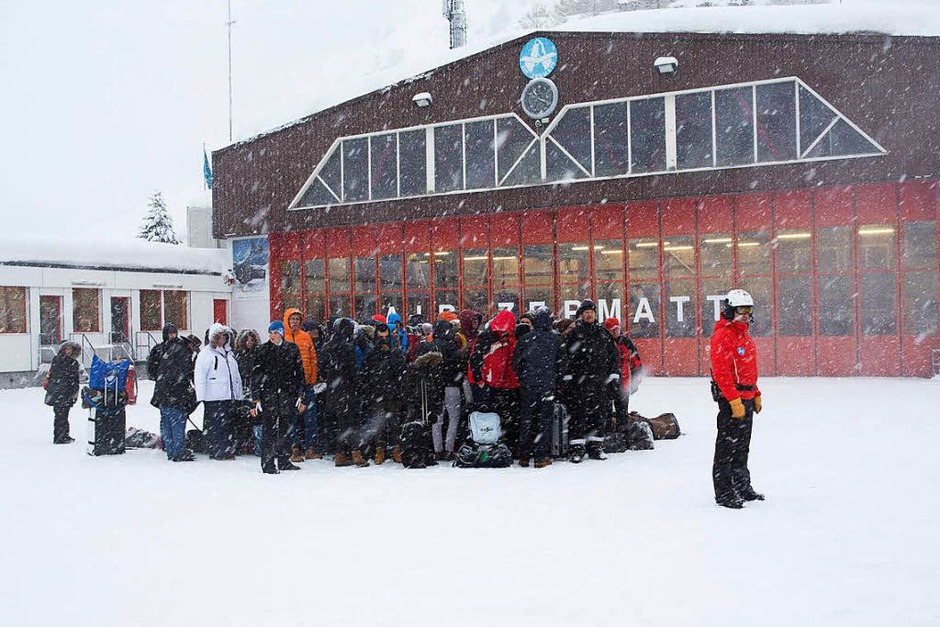 Zermatt ist weitgehend von der Außenwelt abgeschnitten. (Foto: dpa) Zermatt ist weitgehend von der Außenwelt abgeschnitten. (Foto: dpa)