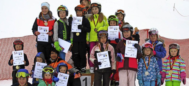 Die Teilnehmer des Kinderskifestes in Ibach im alpinen Bereich  | Foto: Verein