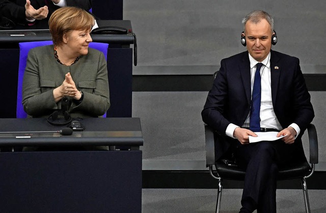 Kanzlerin Angela Merkel und der franz... Parlamentsprsident Franois de Rugy   | Foto: AFP