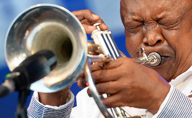 Jazz-Legende Hugh Masekela ist tot.  | Foto: dpa