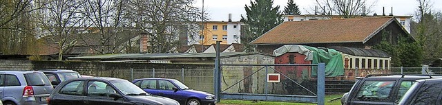 Parkplatz und Eisenbahnerflche werden... auf  Huser der Jahnstrae (hinten).   | Foto: Sylvia-Karina Jahn