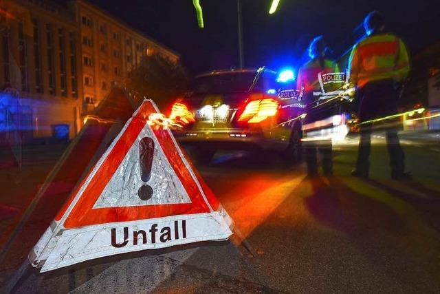 Rollerfahrer strzt und verletzt sich