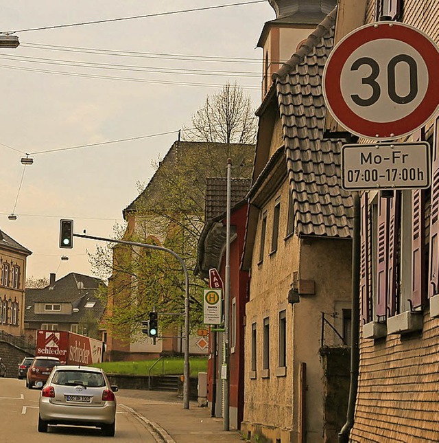 Tempo 30 auf der B3 in  Kippenheim  bleibt in der Warteschleife.  | Foto: Dec