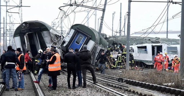 Am Donnerstagmorgen entgleiste bei Mailand ein Regionalzug. (Symbolbild)  | Foto: dpa