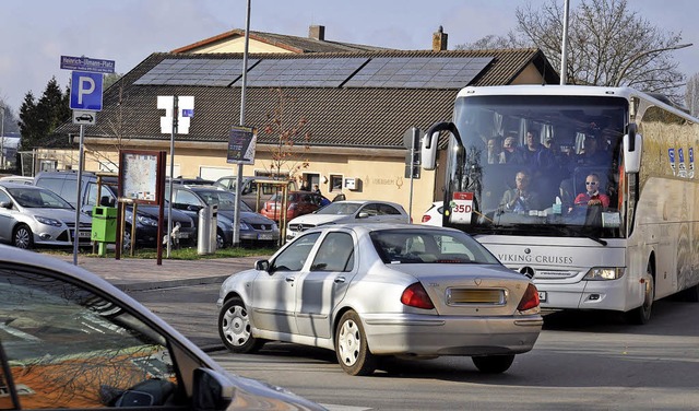 Busfahrer und Reiseunternehmen kritisi...t zum Ein- und Ausstieg der Fahrgste.  | Foto: Kai Kricheldorff