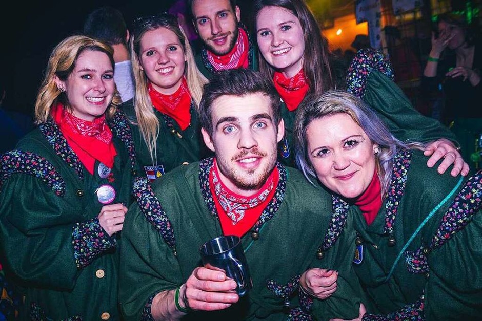 Die Werkakaku-Party der Ebringer Schlosshexen in der Schönberghalle in Ebringen war wie jedes Jahr gut besucht. (Foto: Sebastian Kabis) Die Werkakaku-Party der Ebringer Schlosshexen in der Schönberghalle in Ebringen war wie jedes Jahr gut besucht. (Foto: Sebastian Kabis)