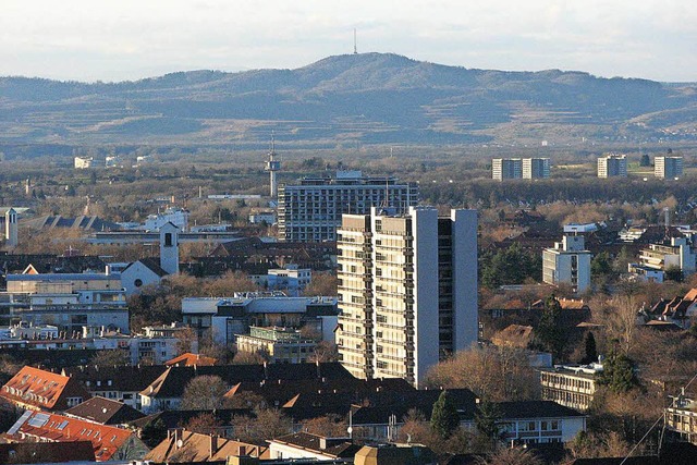 Freiburg ist zugebaut, der Wohnungsmar...  Stadt  den Gemeinden reinreden kann.  | Foto: Jens Kitzler