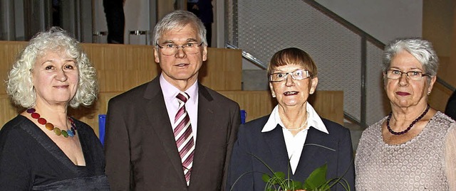 Der neue Vorstand des Chor Brombach (v...d  Lisbeth Enkerlin (2. Vorsitzende).   | Foto: Paul Schleer