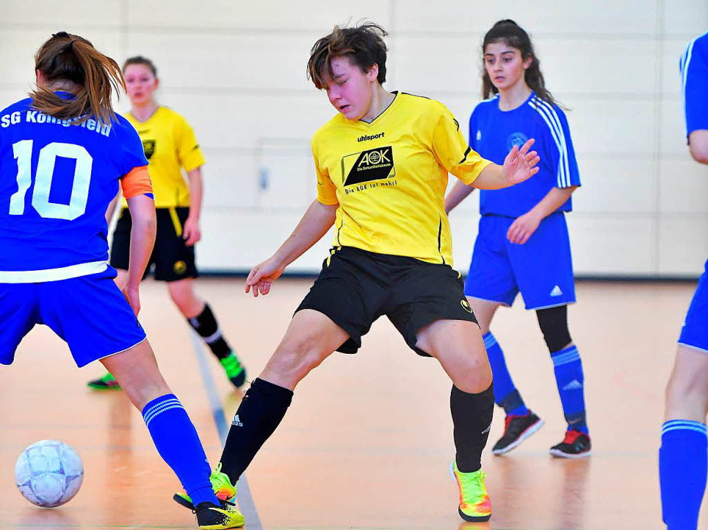 Impressionen der Zwischenrunde der Futsal-Bezirksmeisterschaft in Bonndorf. Spannender Damenfußball mit vielen Toren gab es zu sehen. Impressionen der Zwischenrunde der Futsal-Bezirksmeisterschaft in Bonndorf. Spannender Damenfußball mit vielen Toren gab es zu sehen.
