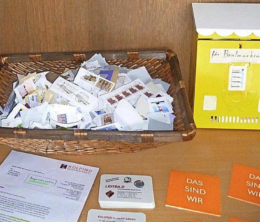 Start der Briefmarkenaktion fr einen ...k beim Neujahrsempfang Kolpingfamilie.  | Foto: Kolping