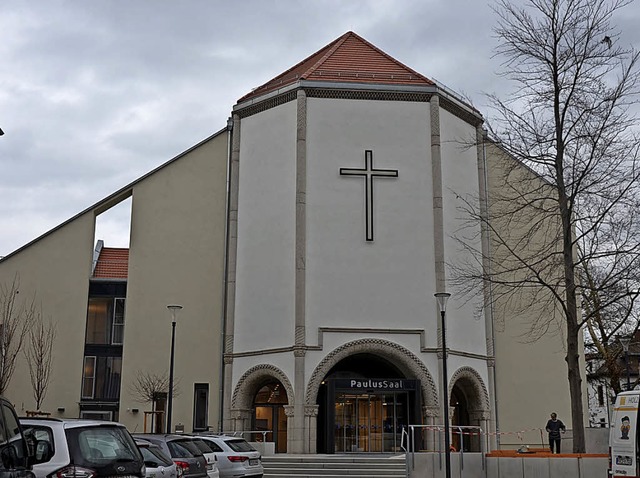 Als neu renoviertes Kulturzentrum lieg...Freiburg, beherbergt Kirche und Saal.   | Foto: Anita Fertl