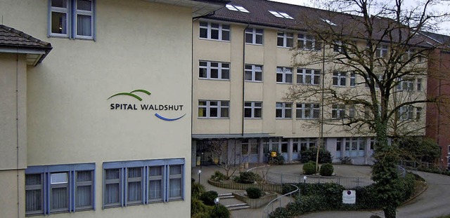 Das Spital Waldshut muss seit der Schl...rankenhauses mehr Patienten aufnehmen.  | Foto: Roland Gerard
