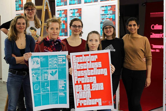 Die Absolventinnen der hKDM haben ihr Plakat selbst entworfen.  | Foto: Enya Steinbrecher