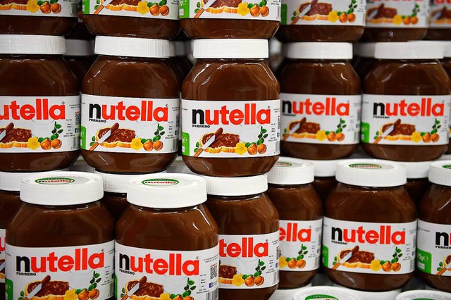 Auch  Wissenschaftler diskutieren eifrig ber die Folgen des Nutella-Rabatts.  | Foto: AFP