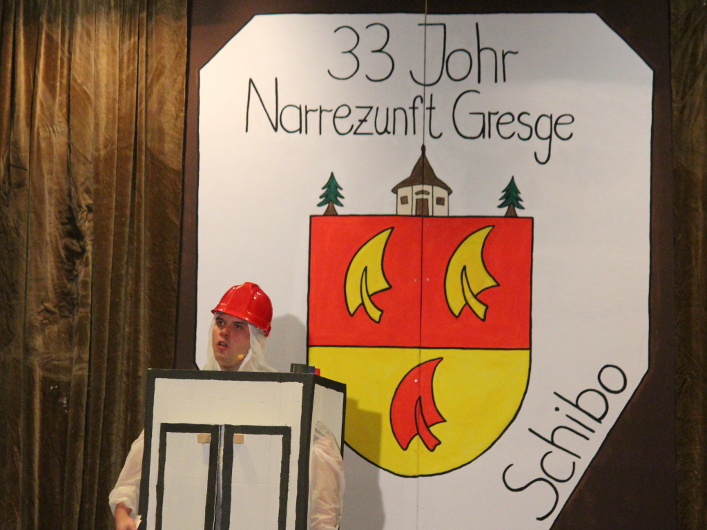 Motto: 33 Jahre Narrenzunft Gresgen "Weisch no...in de alde Halle!" Der neue Lift am Brgerhaus Adelsberg