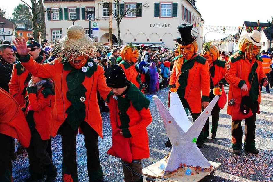 Bunt, vielseitig und ausgelassen war der Umzug am Sonntag in Binzen. (Foto: Norbert Sedlak) Bunt, vielseitig und ausgelassen war der Umzug am Sonntag in Binzen. (Foto: Norbert Sedlak)