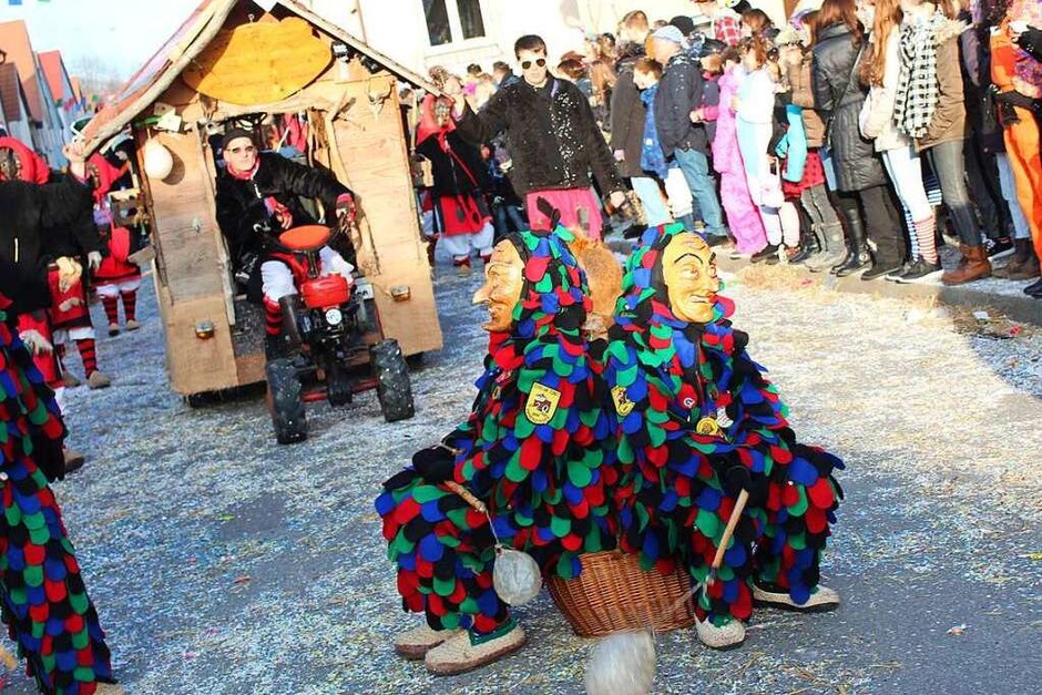 Beste Stimmung beim Zwulcher Narrenumzug in Merdingen. (Foto: Mario Schöneberg) Beste Stimmung beim Zwulcher Narrenumzug in Merdingen. (Foto: Mario Schöneberg)