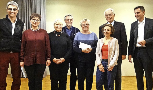 Ehrung in St. Peter: Diakon Ralf Ochs ...ne Sommer und Pfarrer Thorsten Becker   | Foto: Flora Baumgartner