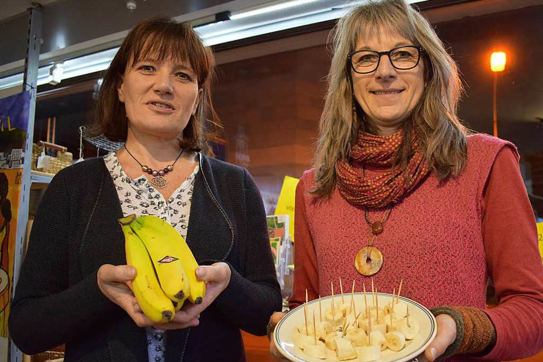 Sie setzen sich fr menschliche Produk...om Weltladen Regentropfen in Offenburg  | Foto: Julia Trauden