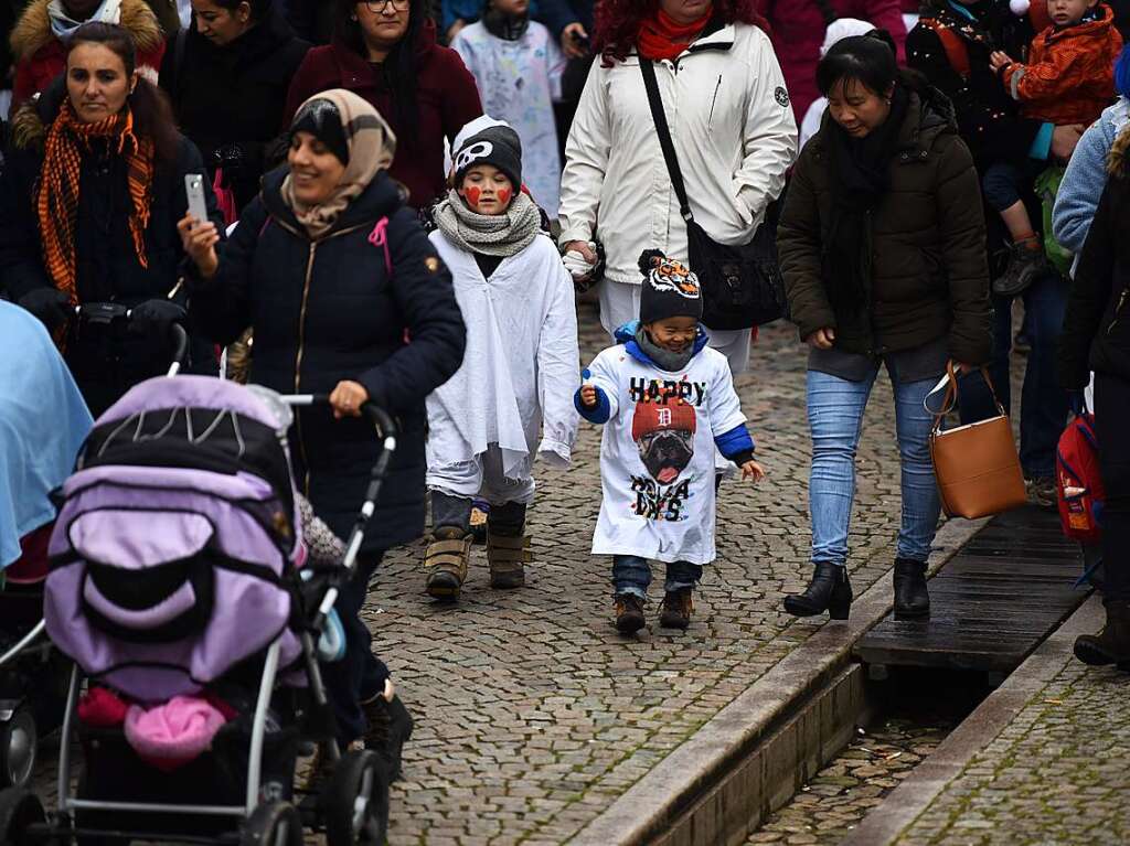 Emmendinger Kinder strmen das Rathaus