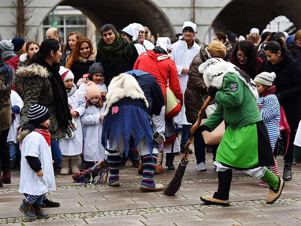 Emmendinger Kinder strmen das Rathaus