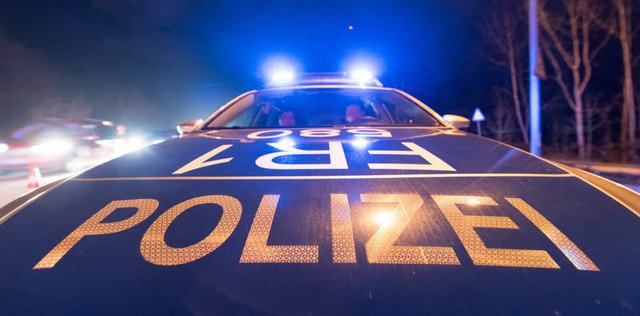 Die Polizei in Lrrach verwarnte den F... der eine Laterne umfuhr (Symbolbild).  | Foto: Patrick Seeger