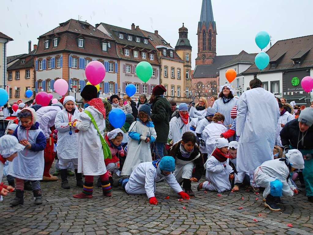 Alles strzt sich auf den Bonbon-Regen