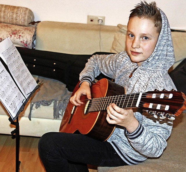 Mit seiner Gitarre holte er einen erst...220;: Benedikt Meier aus Eichstetten.   | Foto: Horst David