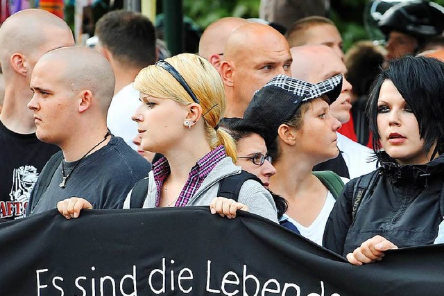 Frauen gelten oft als unpolitisch. Rec... wissen das fr ihre Zwecke zu nutzen.  | Foto: Deutsche Presse-Agentur