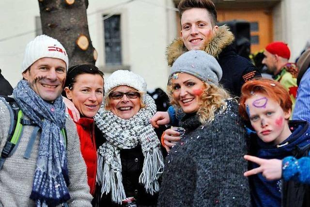 Fotos: Das Publikum beim Fasnachtsumzug in Bad Krozingen 2018